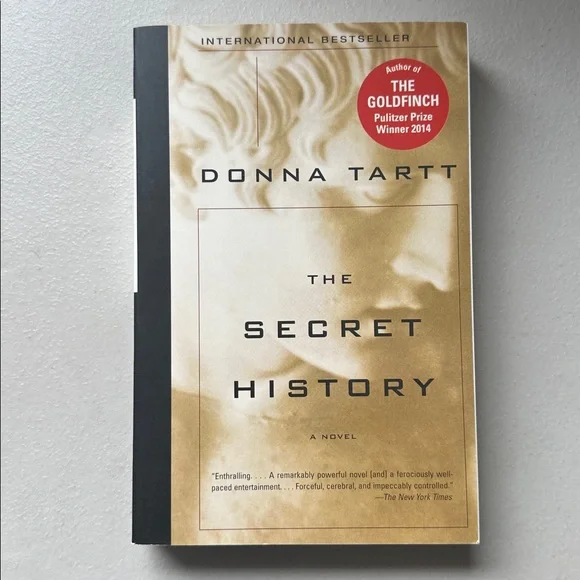 The Secret History by Donna Tartt Paperback - Picture 1 of 3